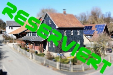 Liebevoll saniertes Bauernhaus in sonniger Wohnlage!, 96476 Bad Rodach, Einfamilienhaus