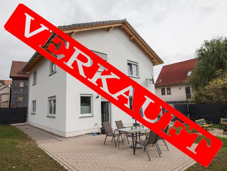 Neuwertiges Einfamilienhaus, zwischen Hildburghausen und Bad Rodach!, 98646 Straufhain, Einfamilienhaus