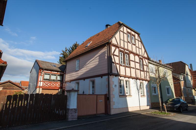 Einfamilienhaus in bester Lage, nur wenige Schritte vom Stadtzentrum entfernt!, 96476 Bad Rodach, Einfamilienhaus