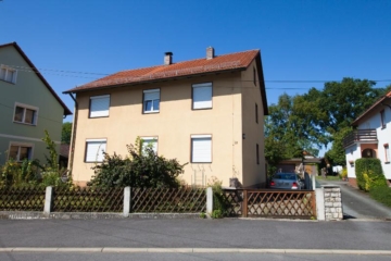 Ein-/Zweifamilienhaus mit Garten in ruhiger, zentraler Lage von Bad Rodach!, 96476 Bad Rodach, Haus